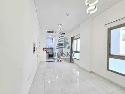Estudio para en Alquiler en Jumeirah Village Circle (JVC), Dubai - Image 1