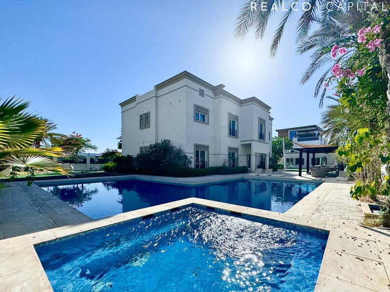High-end | Spacious | 6 bed | Villa with Private Pool High-end | Spacious | 6 bed | Villa with Private Pool