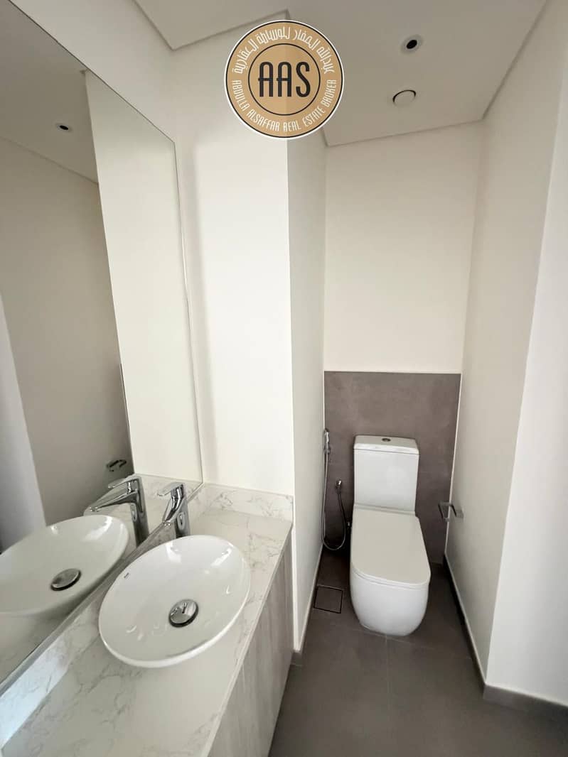 Modern & LuxuriousUpscale 1BR in Architectural MasterpieceLuxury 1-Bedroom in Prestigious High-Rise - Image 11