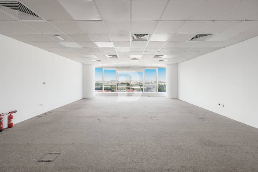 Vacant | Maintained unit | Race Course Views Vacant | Maintained unit | Race Course Views