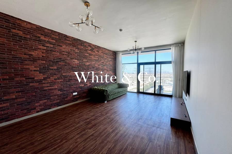 High Floor | Vastu | Vacant large unit High Floor | Vastu | Vacant large unit
