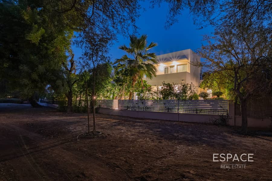 Turnkey | 4 Bed Villa | Close to Pool and Park Turnkey | 4 Bed Villa | Close to Pool and Park