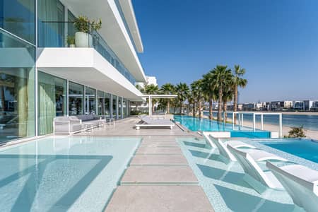 6 Bedroom Villa for Sale in Palm Jumeirah, Dubai - um8bmm99l 6 Bedroom Villa for Sale in Palm Jumeirah, Dubai - um8bmm99l