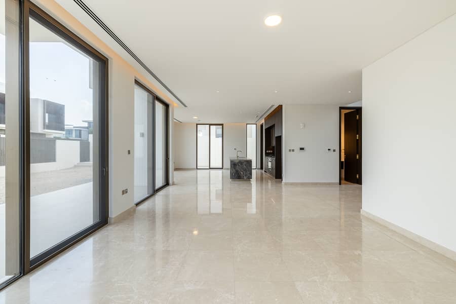 3 0L7A7184-HDR. jpg