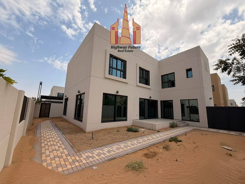 Luxurious 5BR Villa With Maidroom Wardrobes For Rent only 170k - Image 1
