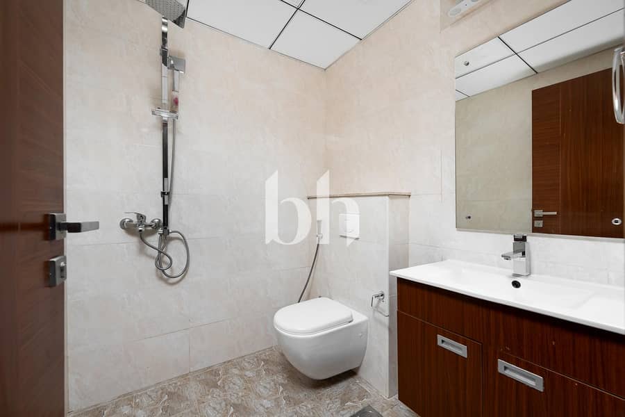 6 images image img