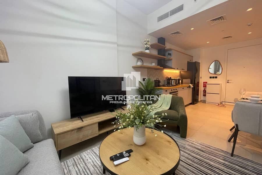 Fully Furnished | Close to Park | Ready To Move In Fully Furnished | Close to Park | Ready To Move In