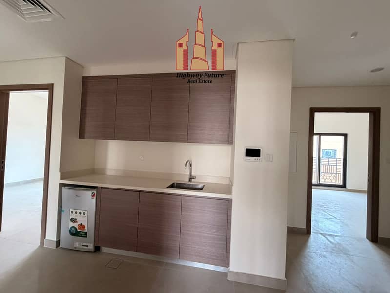 Luxurious 5BR Villa With Maidroom Wardrobes For Rent only 170k - Image 8