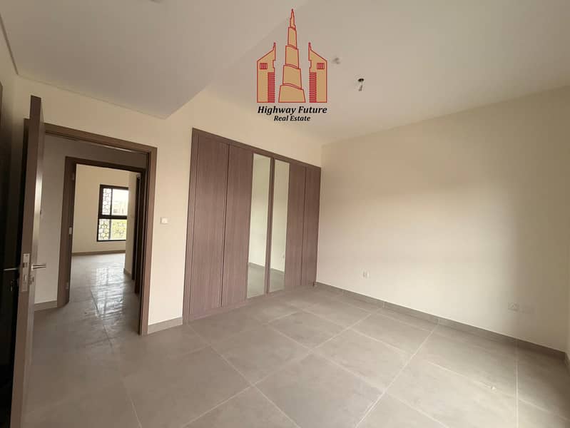Luxurious 5BR Villa With Maidroom Wardrobes For Rent only 170k - Image 13