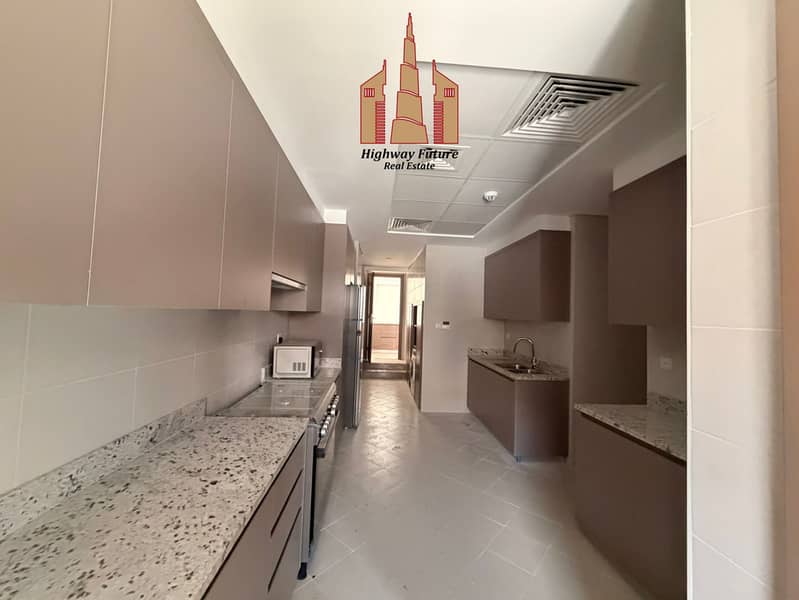 Luxurious 5BR Villa With Maidroom Wardrobes For Rent only 170k - Image 19