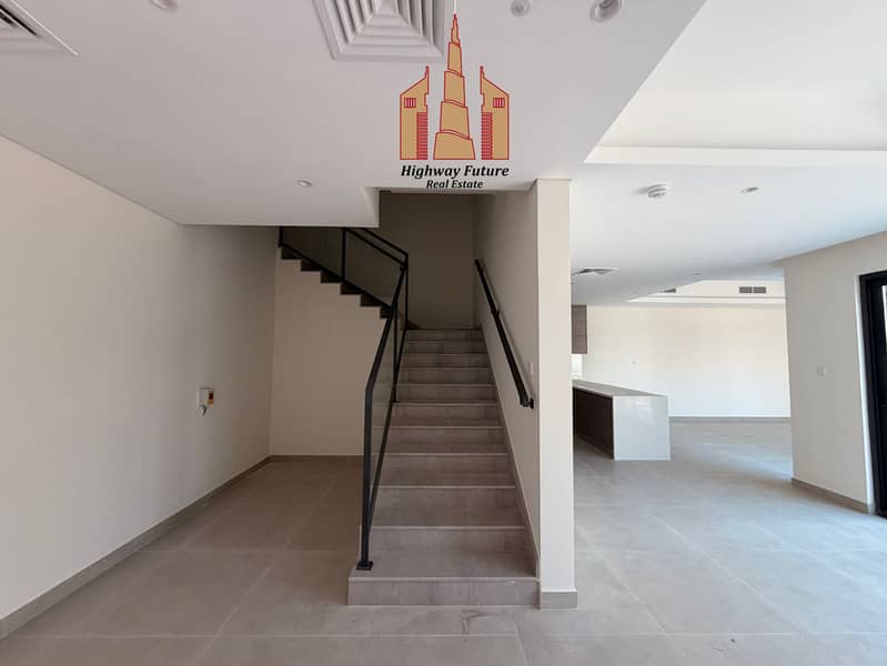 Luxurious 5BR Villa With Maidroom Wardrobes For Rent only 170k - Image 24