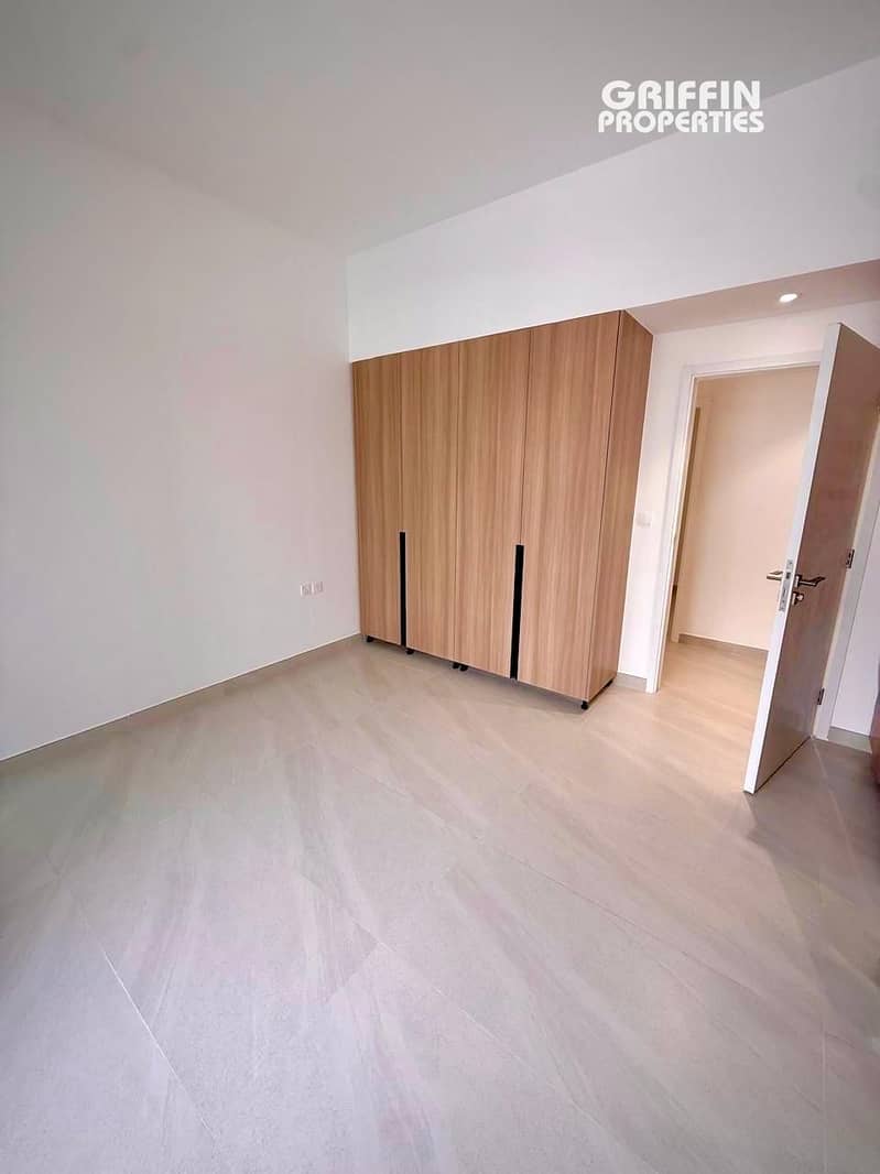with Maidsroom | Unfurnished | Vibrant Community - Image 4