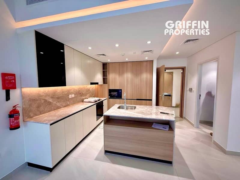 with Maidsroom | Unfurnished | Vibrant Community - Image 9