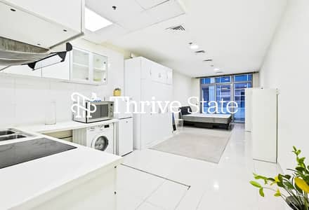 Studio for Rent in Dubai Marina, Dubai - Fully Furnished Studio | Balcony with Marina Views