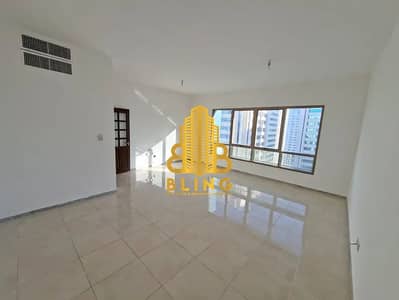 3 habitaciones Apartamento para en Alquiler en Tourist Club Area (TCA), Abu Dhabi - 843199975-1066x800. webp
