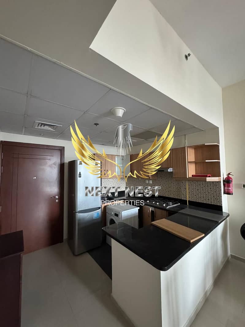 9 70ff2b8e-0763-495a-83e5-bdd6bf1a5cc1. jpg