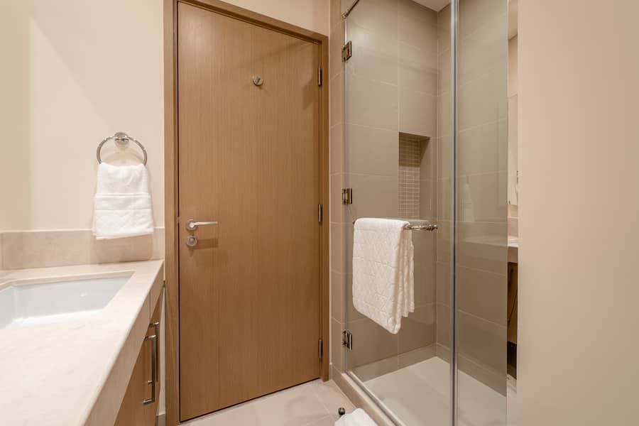 44 U33-52-42 Tower2-3102(Airbnb)-55. jpg