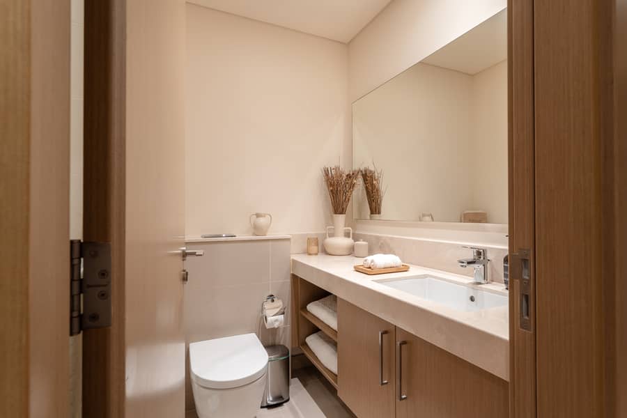 45 U33-52-42 Tower2-3102(Airbnb_-37. jpg
