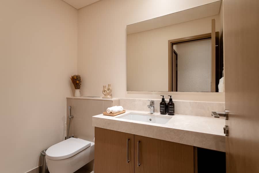 46 U33-52-42 Tower2-3102(Airbnb_-38. jpg