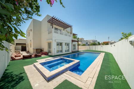 6 Bedroom Villa for Rent in The Meadows, Dubai - Largest Layout | Prime Location| Pool