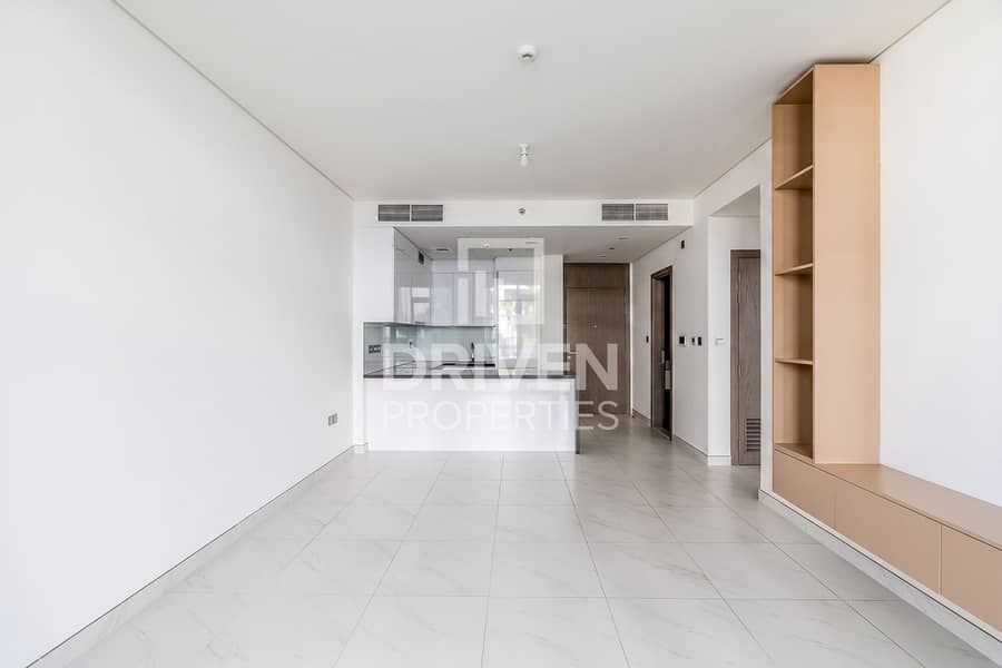 Ready to Move in | Modern Layout | Prime Location Ready to Move in | Modern Layout | Prime Location