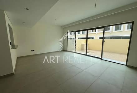 Townhouse de 4 chambres à à louer à DAMAC Lagoons, Dubai - 92918dbc-69aa-4618-b137-bb14cef4cbd3. jpg Townhouse de 4 chambres à à louer à DAMAC Lagoons, Dubai - 92918dbc-69aa-4618-b137-bb14cef4cbd3. jpg