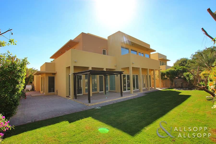Saheel | 5 Bedrooms | Centrally Located Saheel | 5 Bedrooms | Centrally Located
