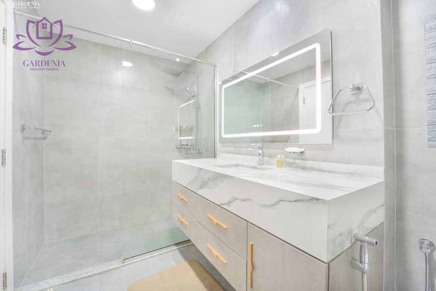 16 Bath 2 2. jpg