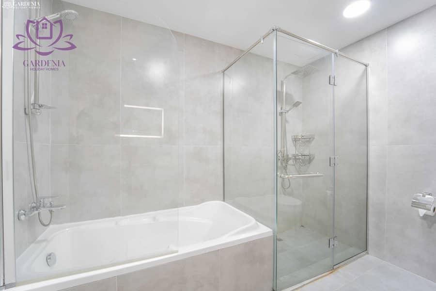 22 Bath 1 1. jpg