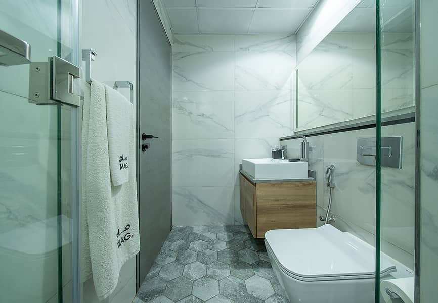 14 APT1404MAG31811. png