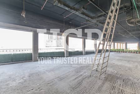 High end Retail Space Prime Location Up to 2 Payments! High end Retail Space Prime Location Up to 2 Payments!