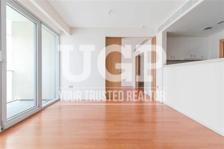 Street View Apt with Facilities | Well Maintained