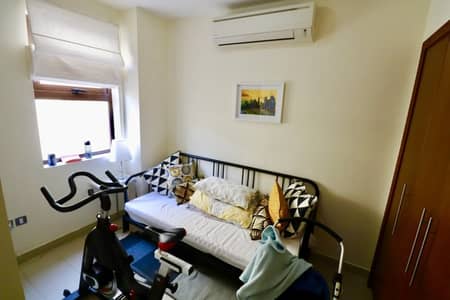 Well Maintained - Close to Pool and Park Well Maintained - Close to Pool and Park