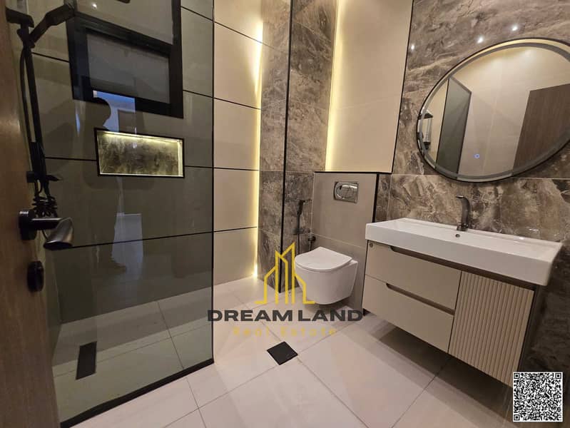 18 batch_20250507_200107. jpg