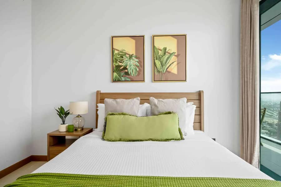 22 n2penthouse04063. jpg