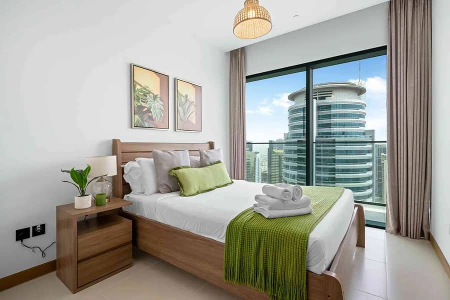 23 n2penthouse04069. jpg
