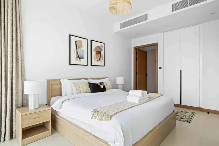 24 n2penthouse04053. jpg