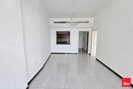 1 Bedroom Flat for Rent in Jumeirah Village Circle (JVC), Dubai - Spacious Layout | Near to Mall | Vibrant Community