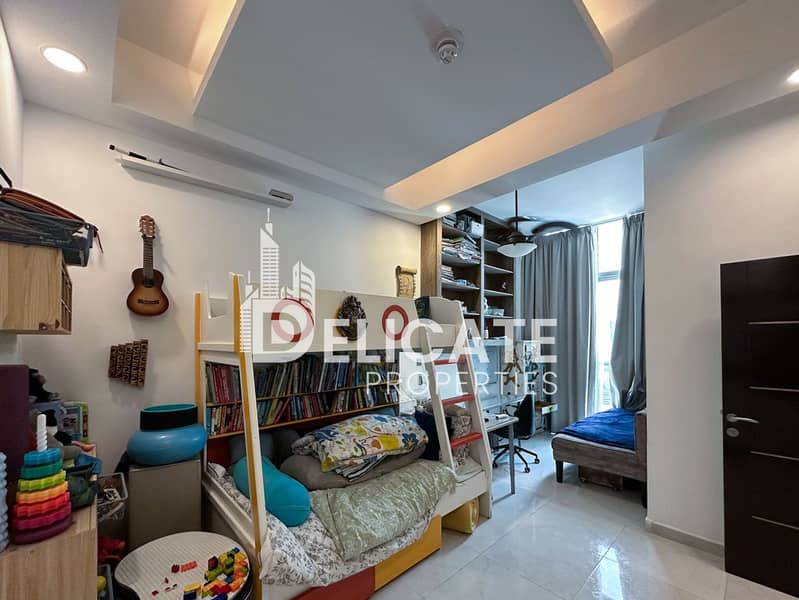 18 Residence 2-22. jpg