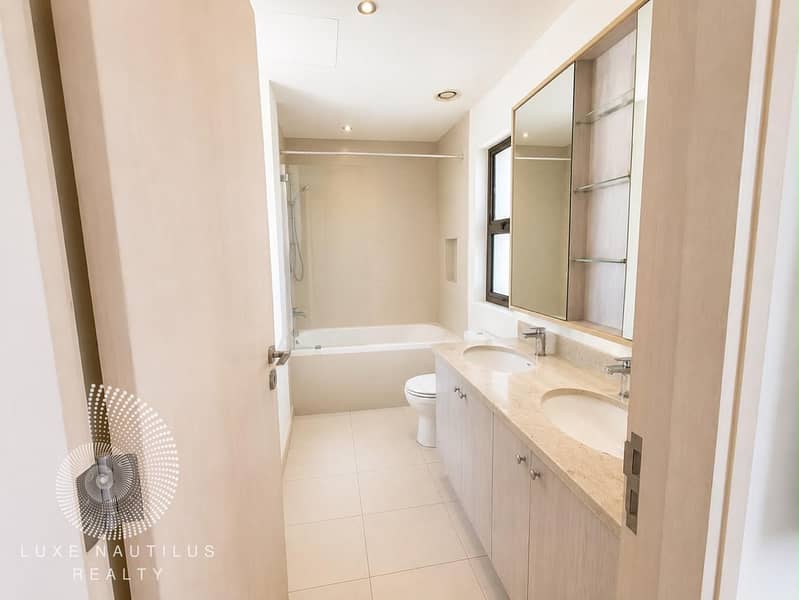 14 bath4. jpeg