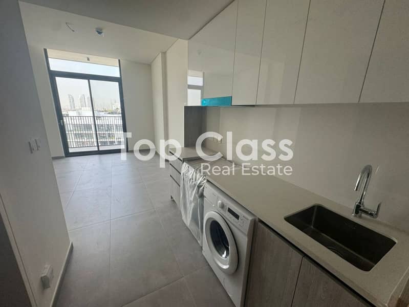 Unfurnished | Ready to Move | Appliances Included - Image 3