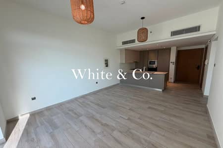 1 Bedroom Apartment for Sale in Jumeirah Village Circle (JVC), Dubai - Pool View | Modern | Vacant on Transfer 1 Bedroom Apartment for Sale in Jumeirah Village Circle (JVC), Dubai - Pool View | Modern | Vacant on Transfer