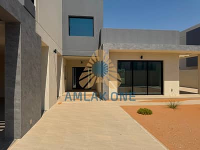 5 Bedroom Villa for Sale in Yas Island, Abu Dhabi - WhatsApp Image 2026-06-11 at 2.47. 21 PM. jpeg 5 Bedroom Villa for Sale in Yas Island, Abu Dhabi - WhatsApp Image 2026-06-11 at 2.47. 21 PM. jpeg