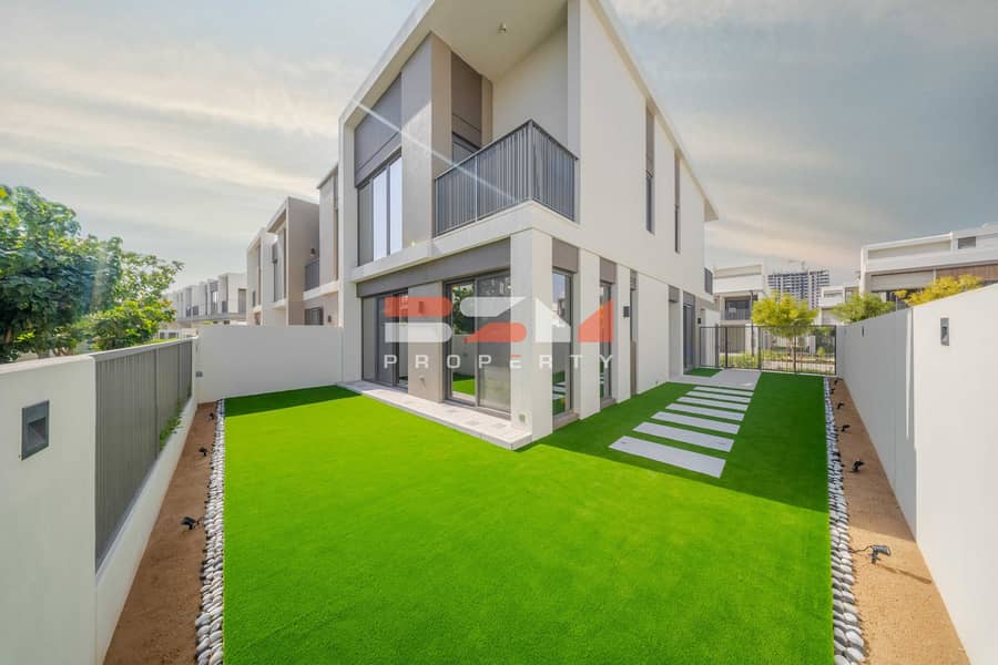 4 Cheques | Brand new | Corner End Unit 4 Cheques | Brand new | Corner End Unit