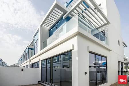 6 Schlafzimmer Villa zum zur Miete in DAMAC Lagoons, Dubai - Villa in DAMAC Lagoons,Santorini, 6 schlafzimmer, 580000 AED - 15509849 6 Schlafzimmer Villa zum zur Miete in DAMAC Lagoons, Dubai - Villa in DAMAC Lagoons,Santorini, 6 schlafzimmer, 580000 AED - 15509849