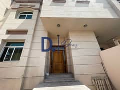 Private 4 Master Bedroom Villa+ Maid room + Back Yard MBZ City