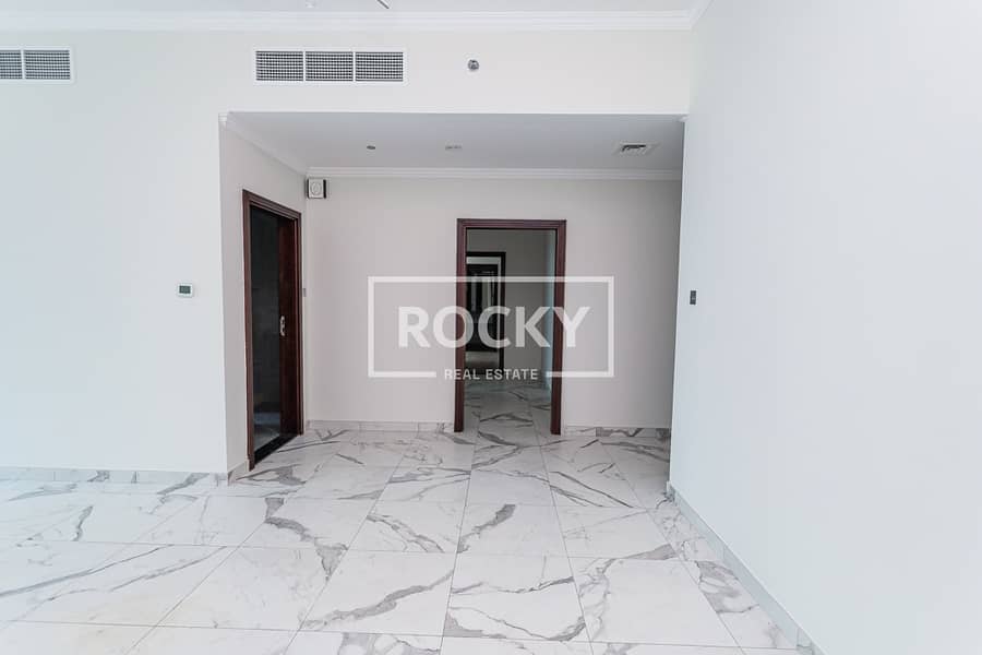 4 Business Bay - Art 18 - Unit 401 -6082. JPG
