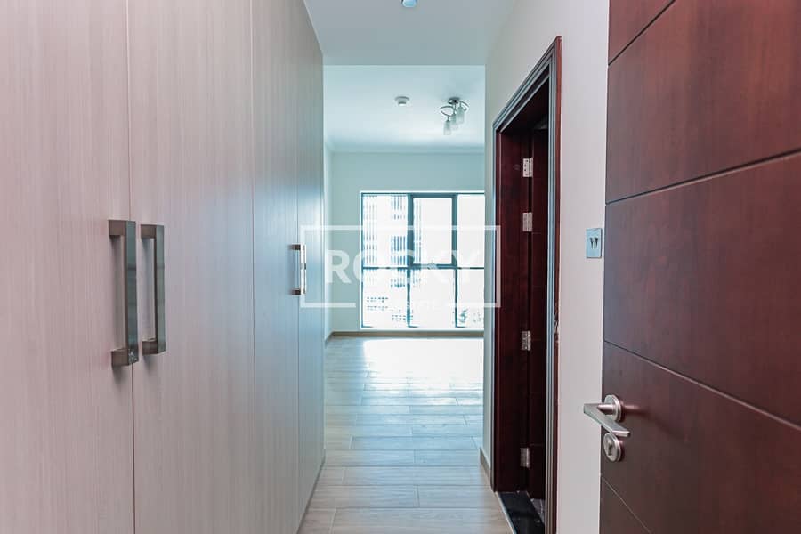19 Business Bay - Art 18 - Unit 401 -6098. JPG