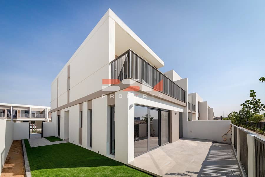 End unit | Back to back | Walk to Pool & Park End unit | Back to back | Walk to Pool & Park