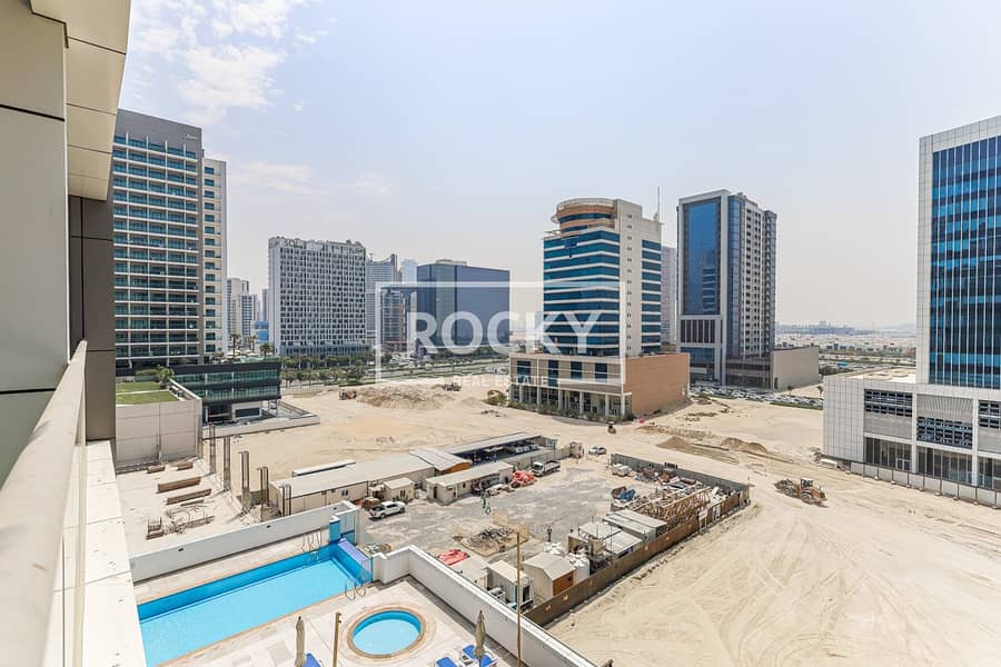 28 Business Bay - Art 18 - Unit 401 -6087. JPG